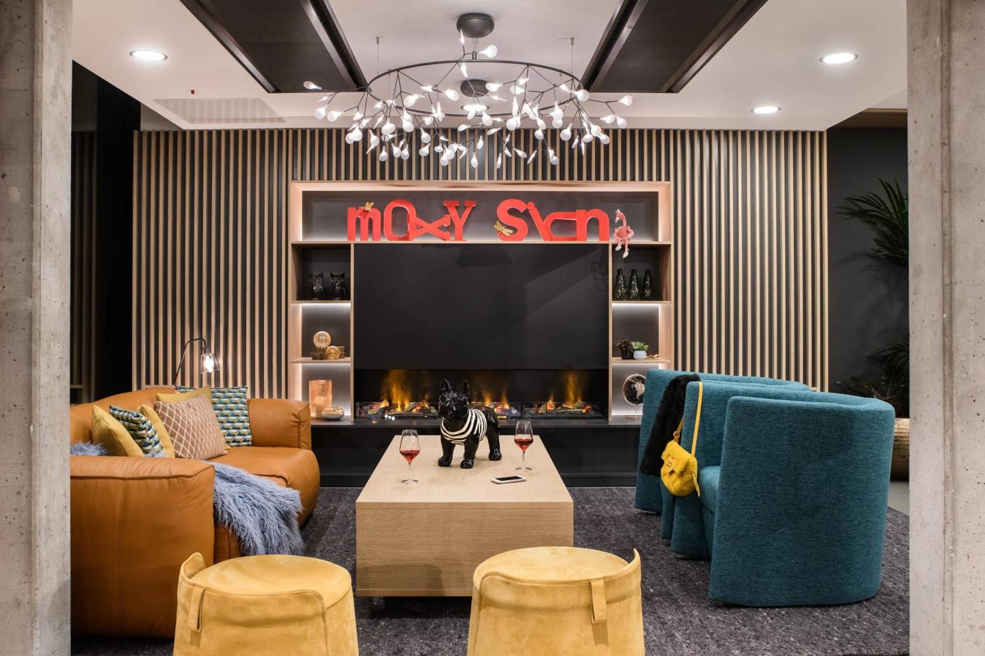 Moxy Hotel
